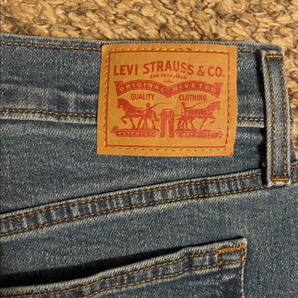Levi’s wedgie straight jeans -size 31 - Picture 7 of 7
